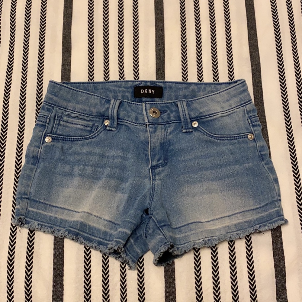 DKNY girls jean shorts sz 7